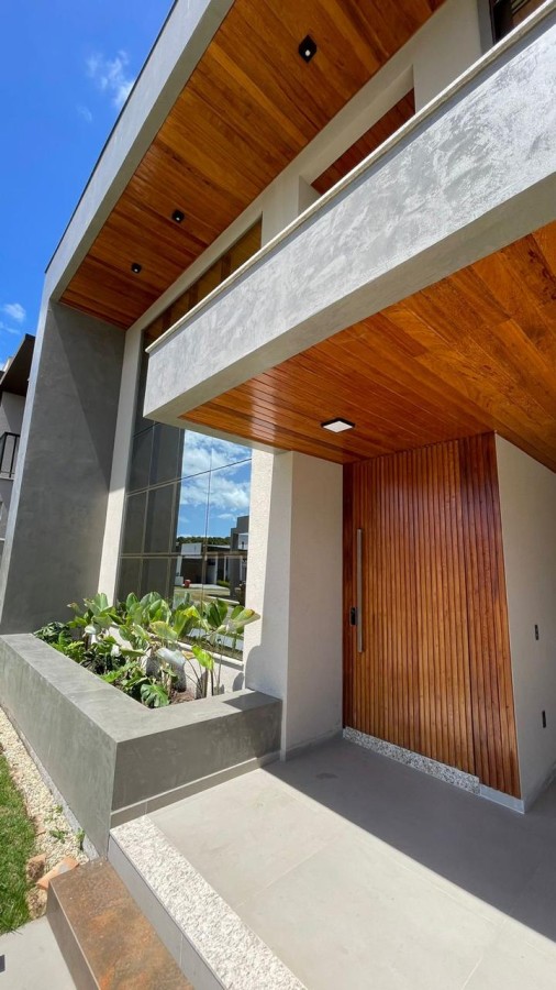 Casa de 4 quartos, 236m² no bairro São João do Rio Vermelho, em Florianópolis | Eu Corretor