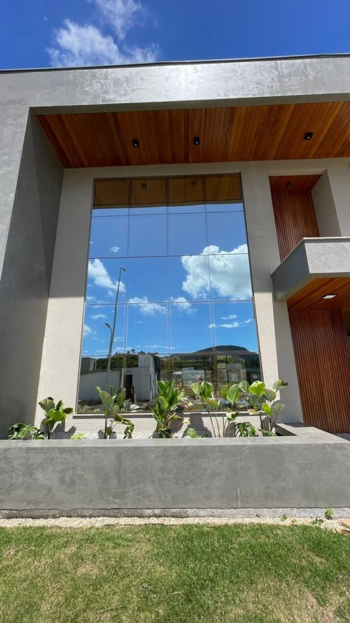 Casa de 4 quartos, 236m² no bairro São João do Rio Vermelho, em Florianópolis | Eu Corretor