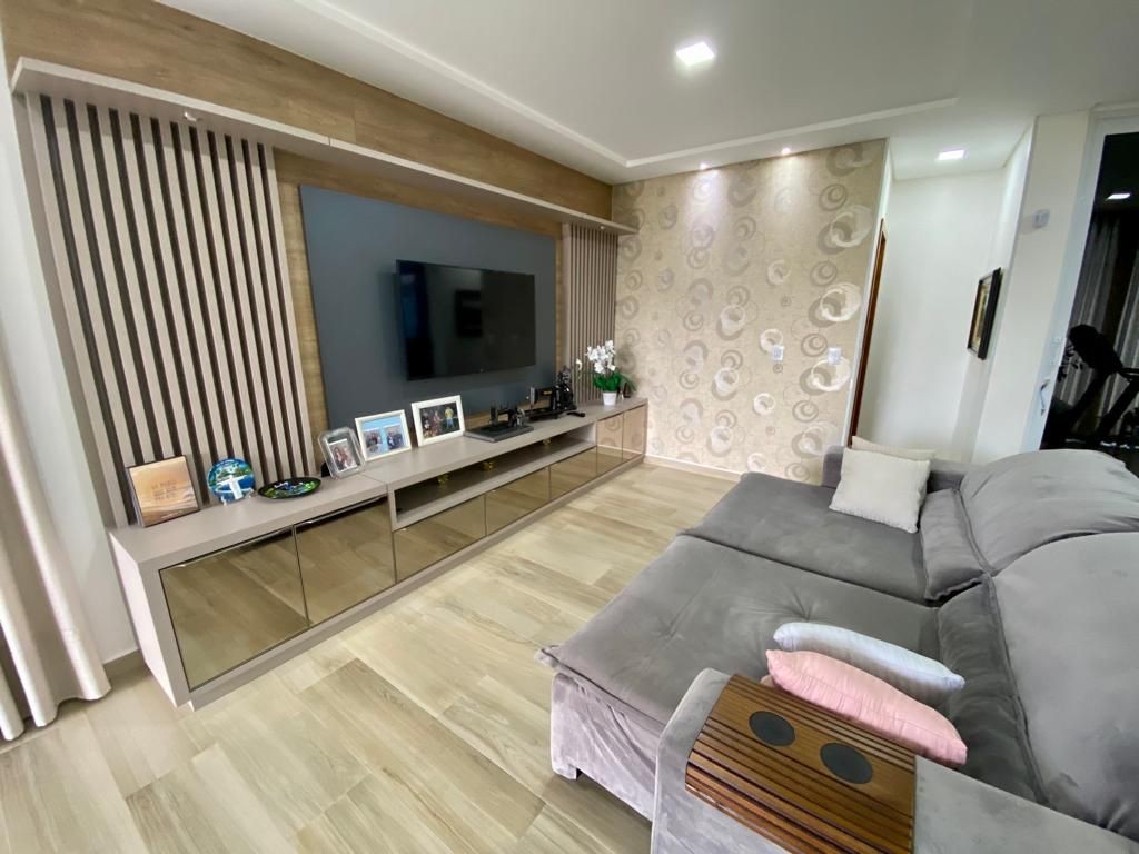 Casa de 4 quartos, no bairro São João do Rio Vermelho, em Florianópolis | Eu Corretor