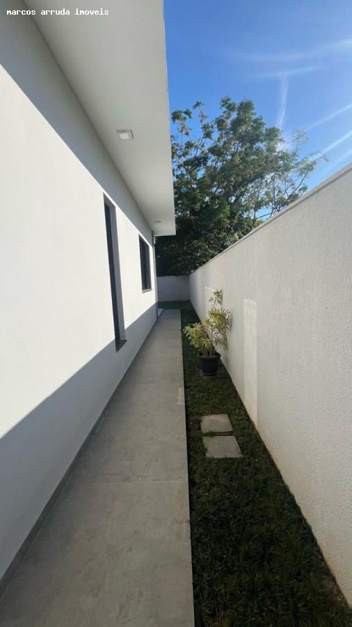 Sobrado de 3 quartos, no bairro Canasvieiras, em Florianópolis | Eu Corretor