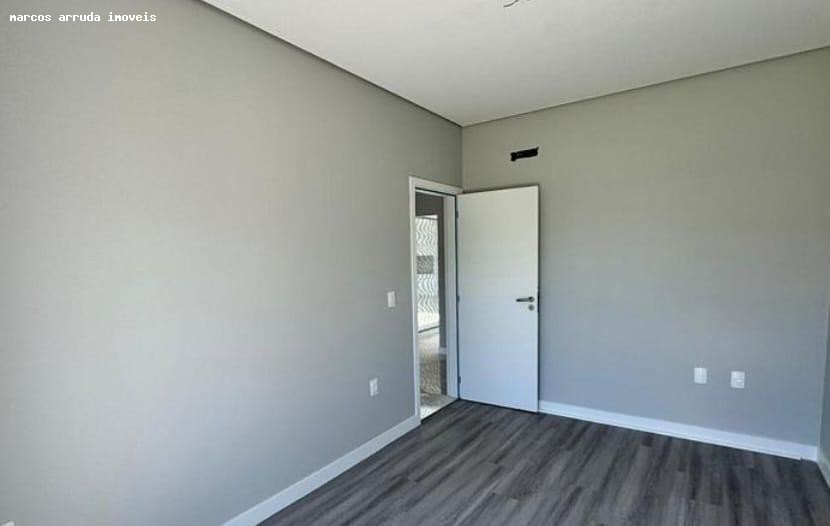 Casa de 4 quartos, no bairro Ingleses do Rio Vermelho, em Florianópolis | Eu Corretor