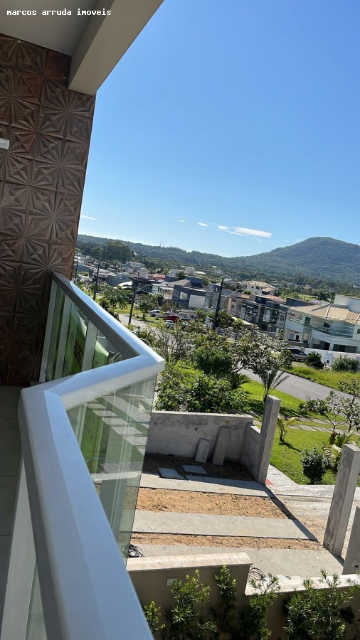 Casa de 4 quartos, no bairro Ingleses do Rio Vermelho, em Florianópolis | Eu Corretor