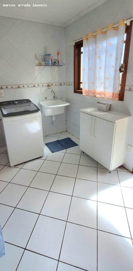 Casa de 3 quartos, 250m² no bairro Ingleses do Rio Vermelho, em Florianópolis | Eu Corretor