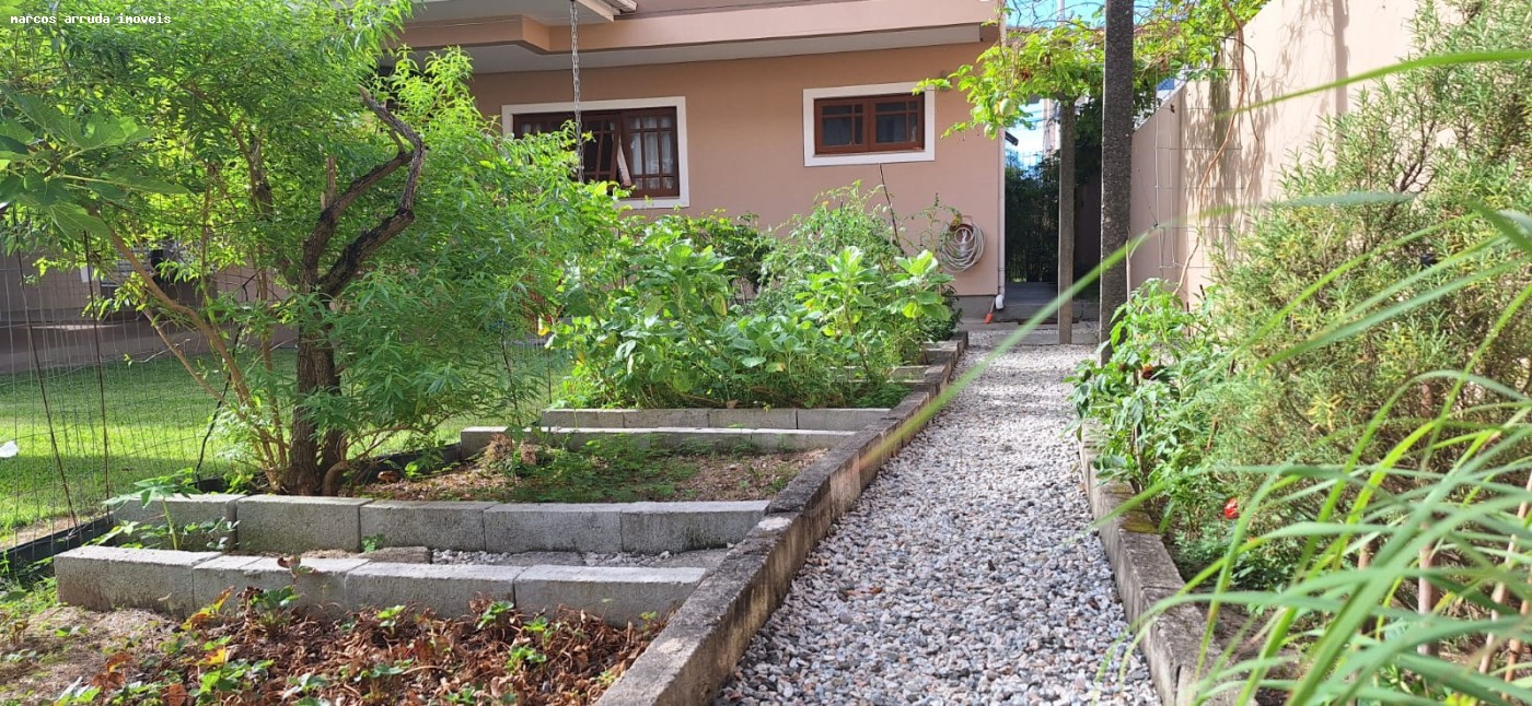 Casa de 3 quartos, 250m² no bairro Ingleses do Rio Vermelho, em Florianópolis | Eu Corretor