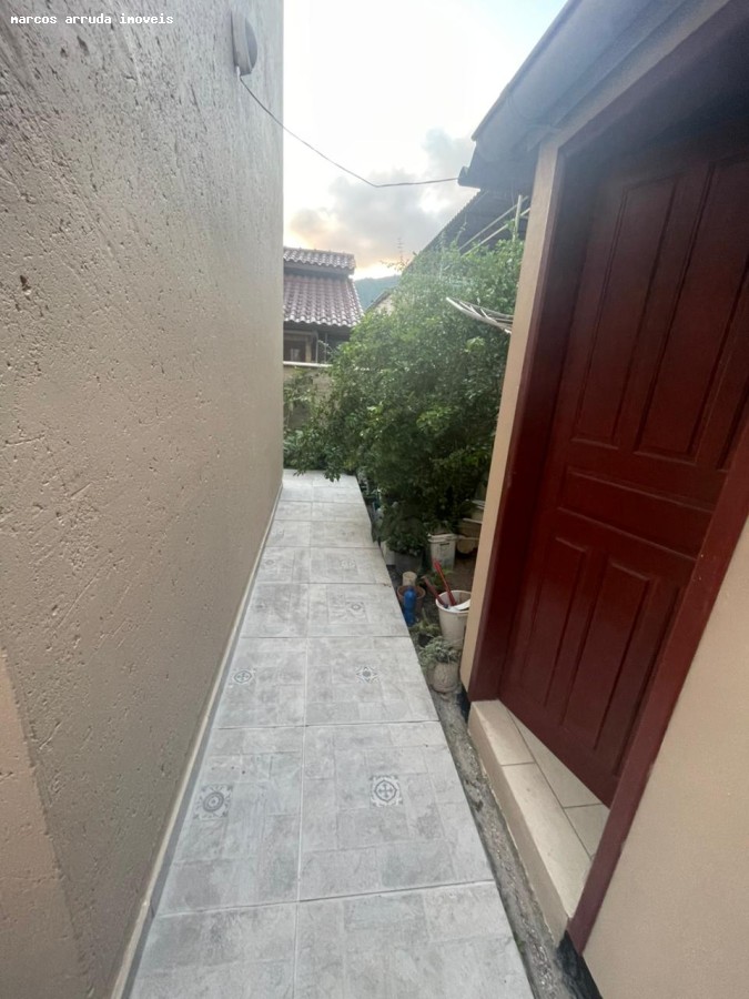 Casa de 2 quartos, no bairro São João do Rio Vermelho, em Florianópolis | Eu Corretor