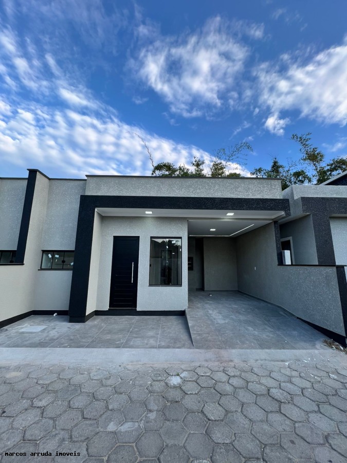 Casa de 2 quartos, no bairro São João do Rio Vermelho, em Florianópolis | Eu Corretor