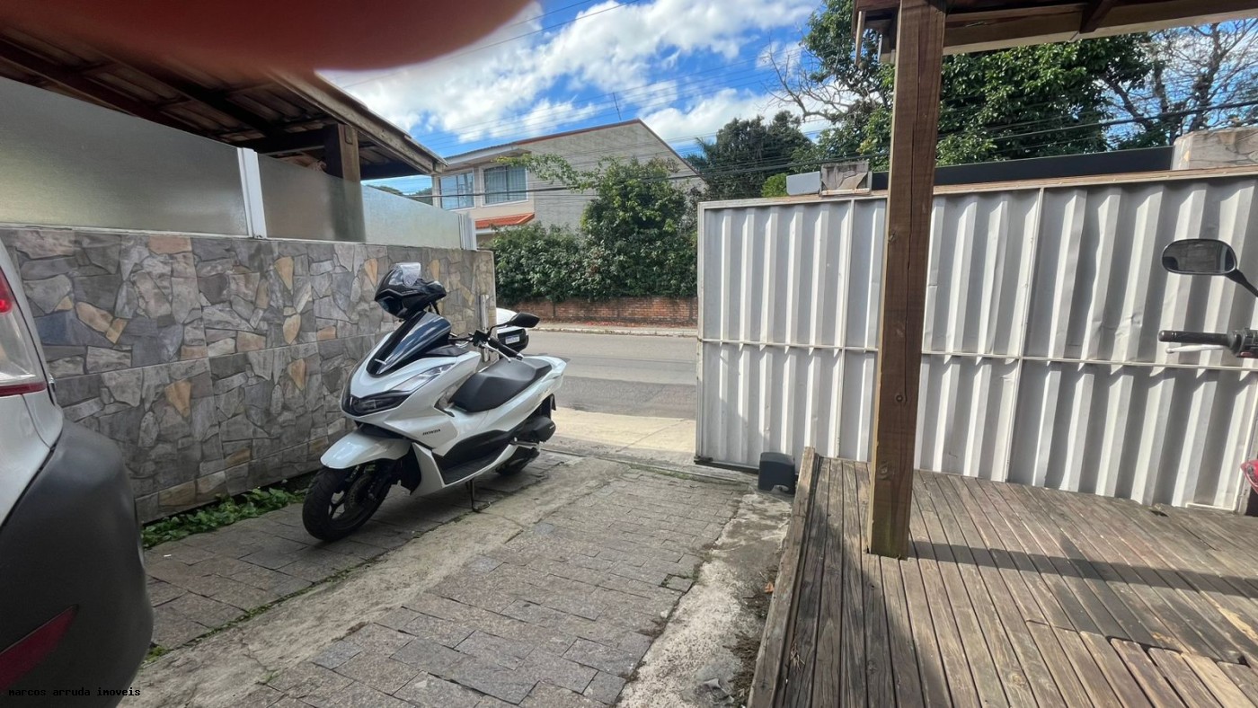 Casa de 2 quartos, no bairro Cachoeira do Bom Jesus, em Florianópolis | Eu Corretor
